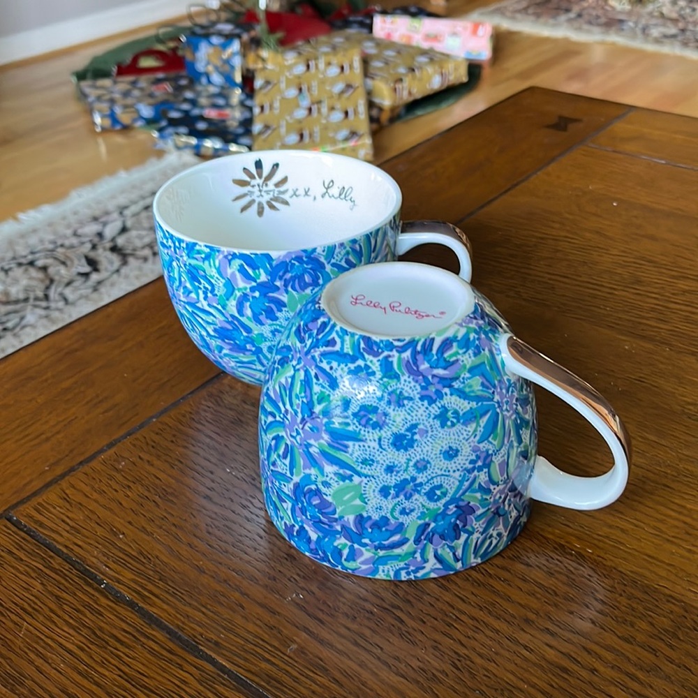 Set of 2 Lilly Pulitzer Mugs